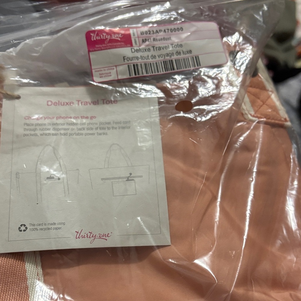 thirty-one Deluxe Travel Tote in Peach Pink